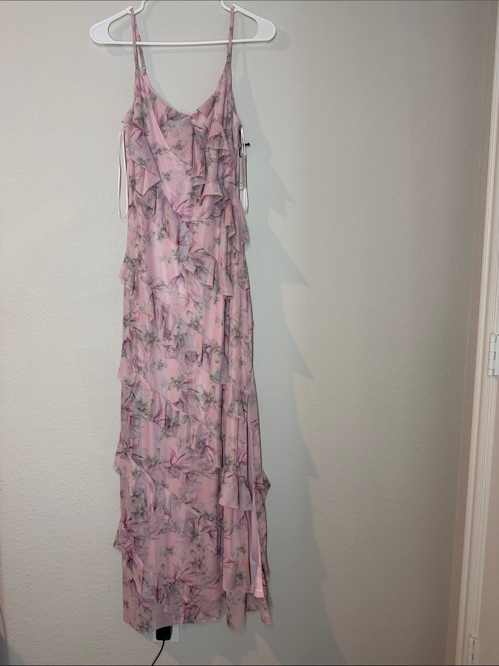 MABLE Pink Floral Ruffle Tiered Maxi Dress, size M - Picture 2 of 5